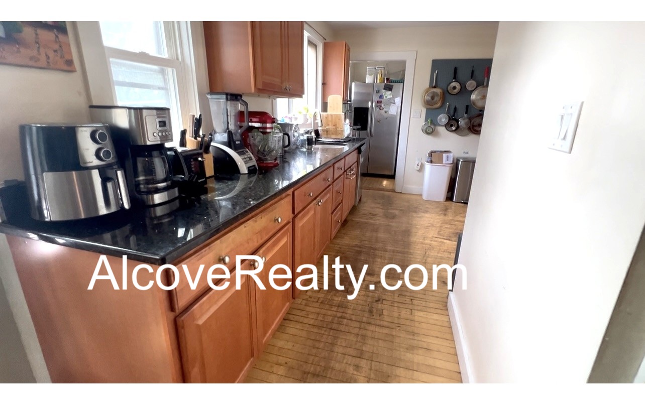 190 North St, West Somerville