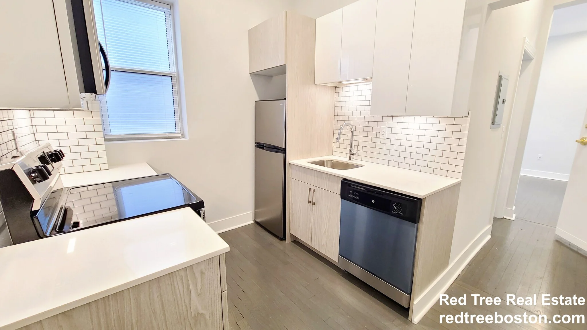 124 Peterborough St, Fenway