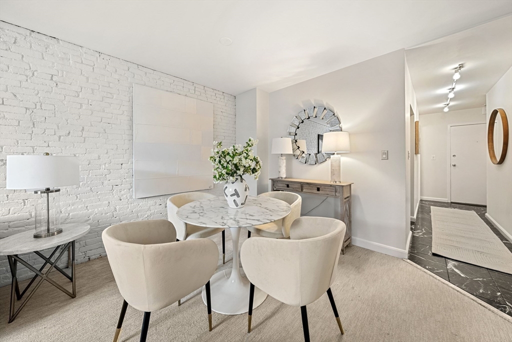 19 Wiget St, North End