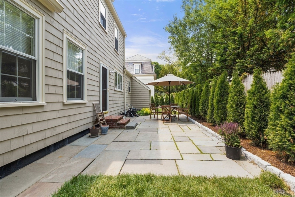 9 Kenway St, West Cambridge