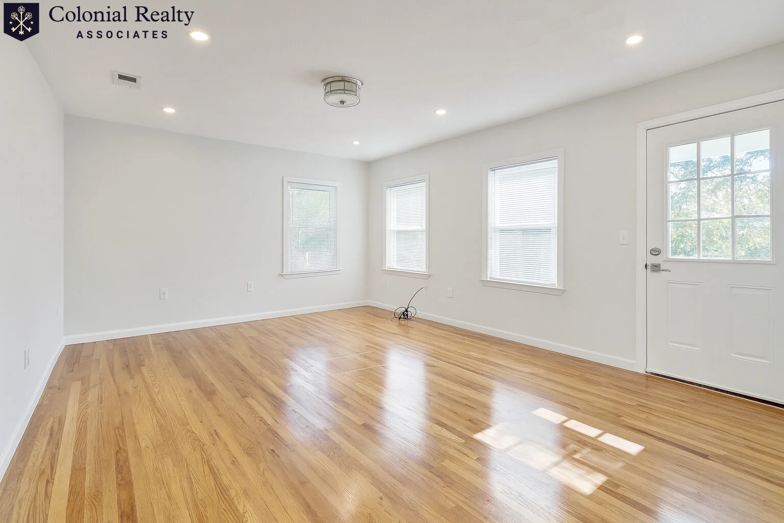 85 Putnam St, East Watertown