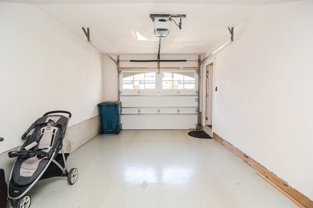 1975 Middlesex St, Lowell