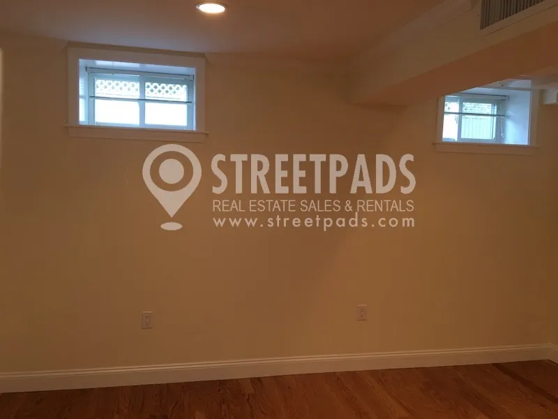 3 Langdon St, Neighborhood Nine