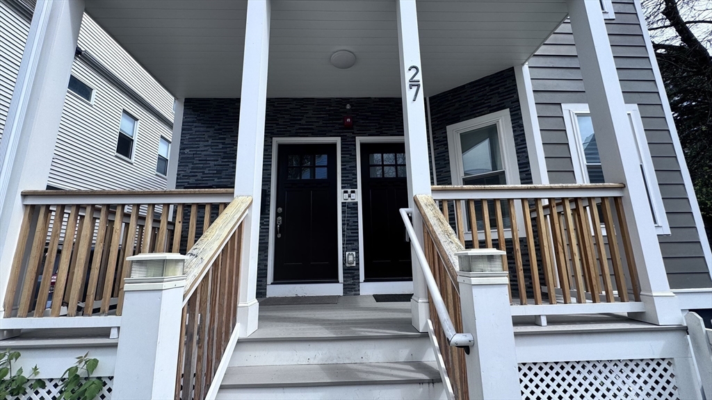 27-29 Aberdeen Rd, Somerville