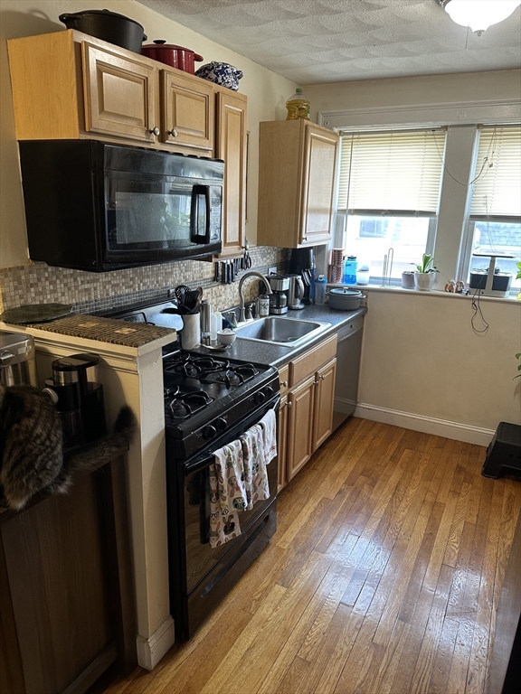 38 Day St, Davis Square