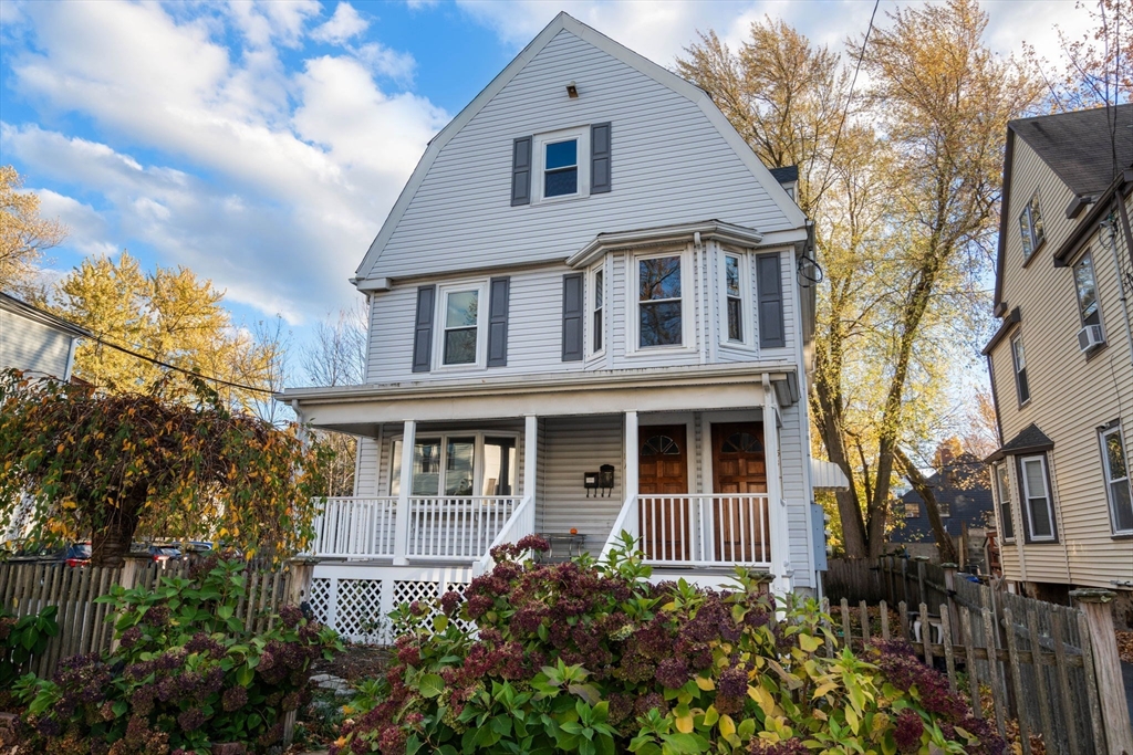 15 Bradbury St, Allston