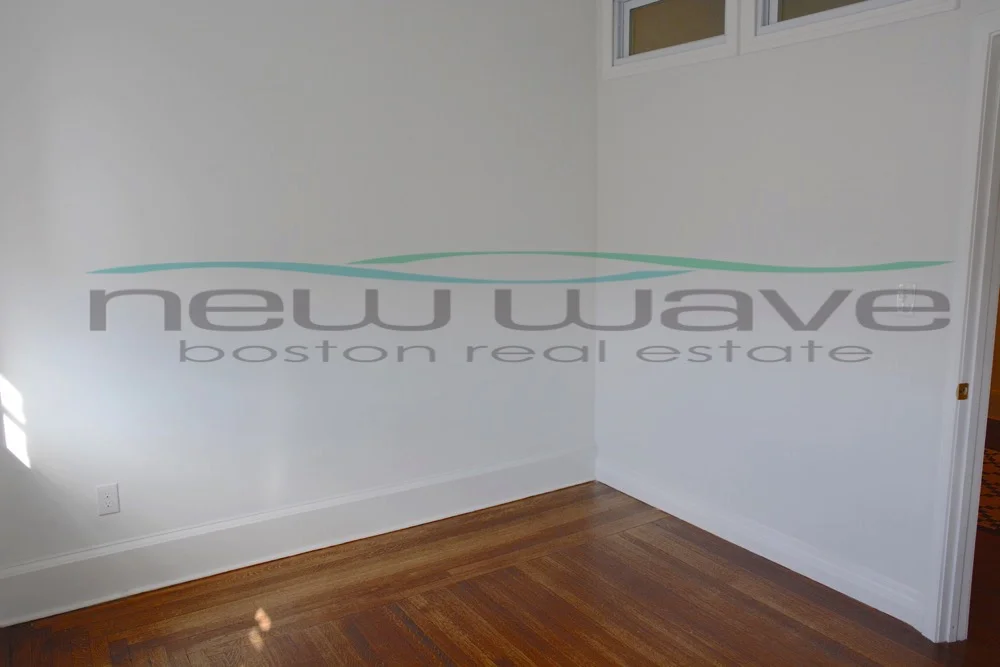 137 Peterborough St, Fenway