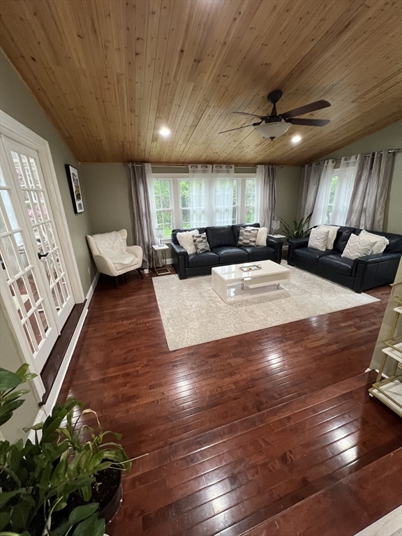 51 Ireta Rd, Shrewsbury