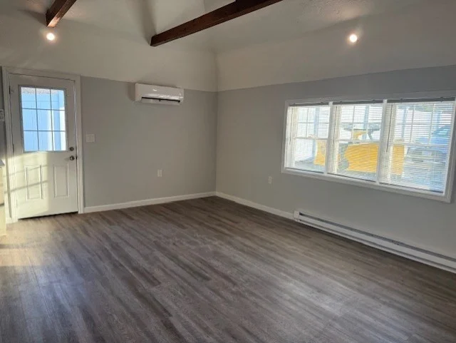 68 North Ave, Abington