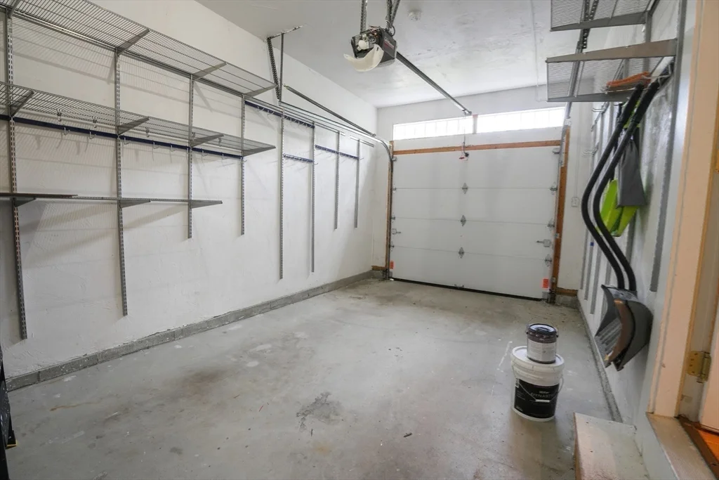 3 A Allen St, Natick