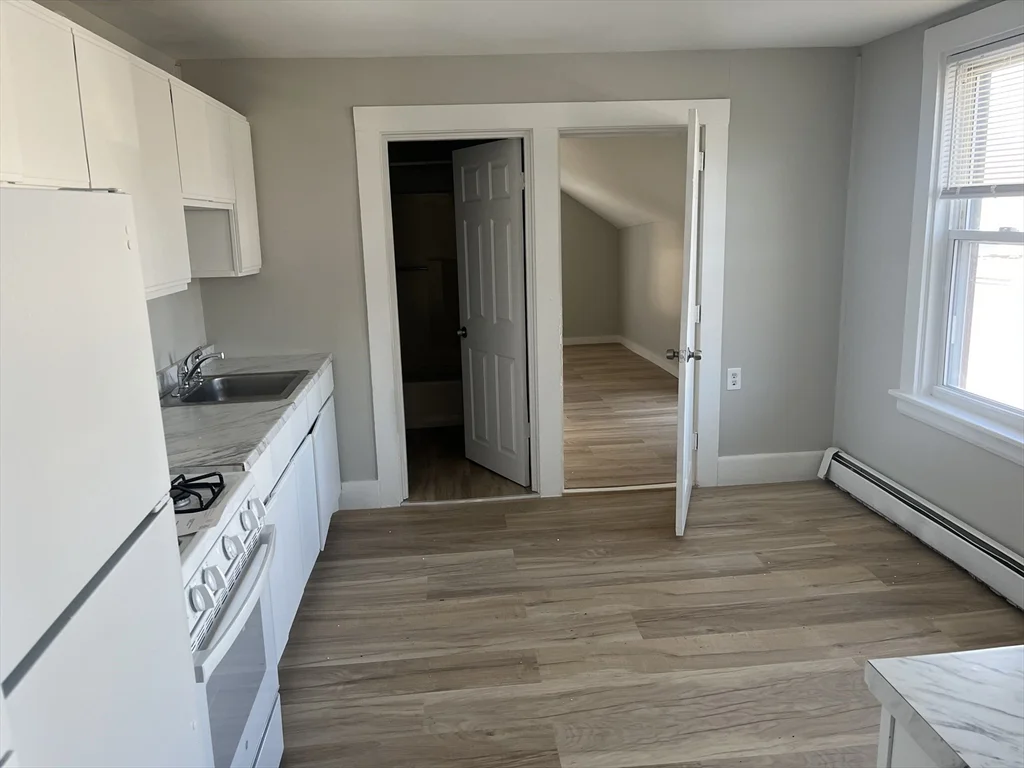 159 E Central, Franklin