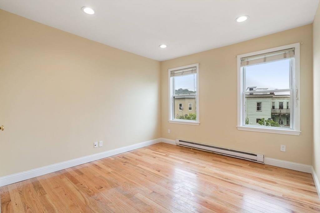 570 Washington St, Brighton