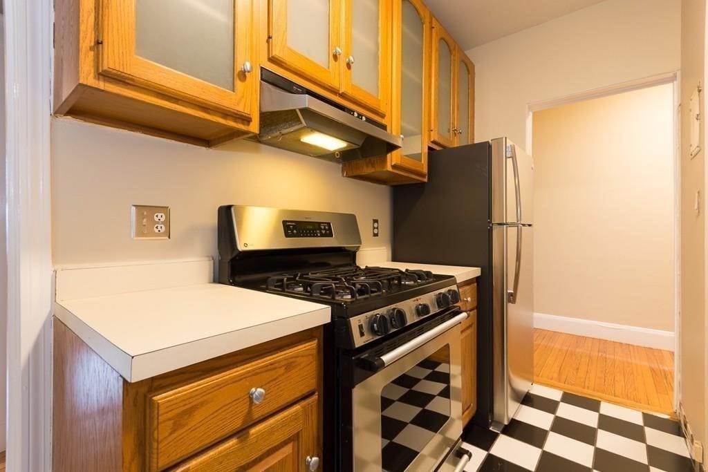 2035 Commonwealth Ave, Brighton