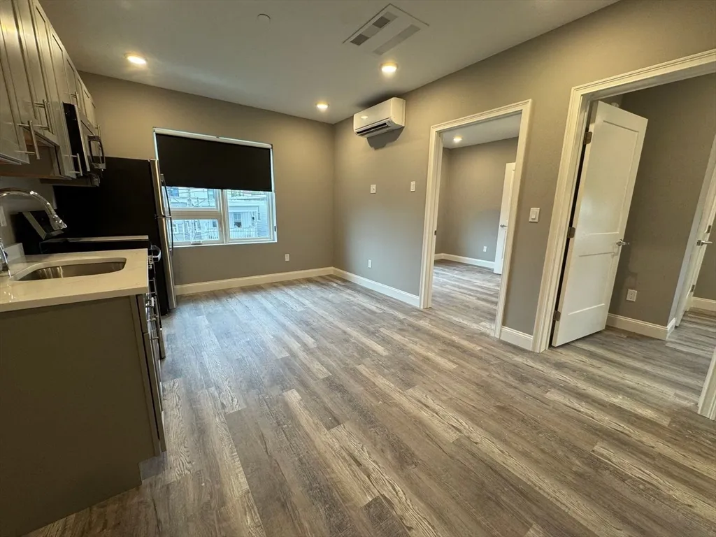 650 Beach St, Revere