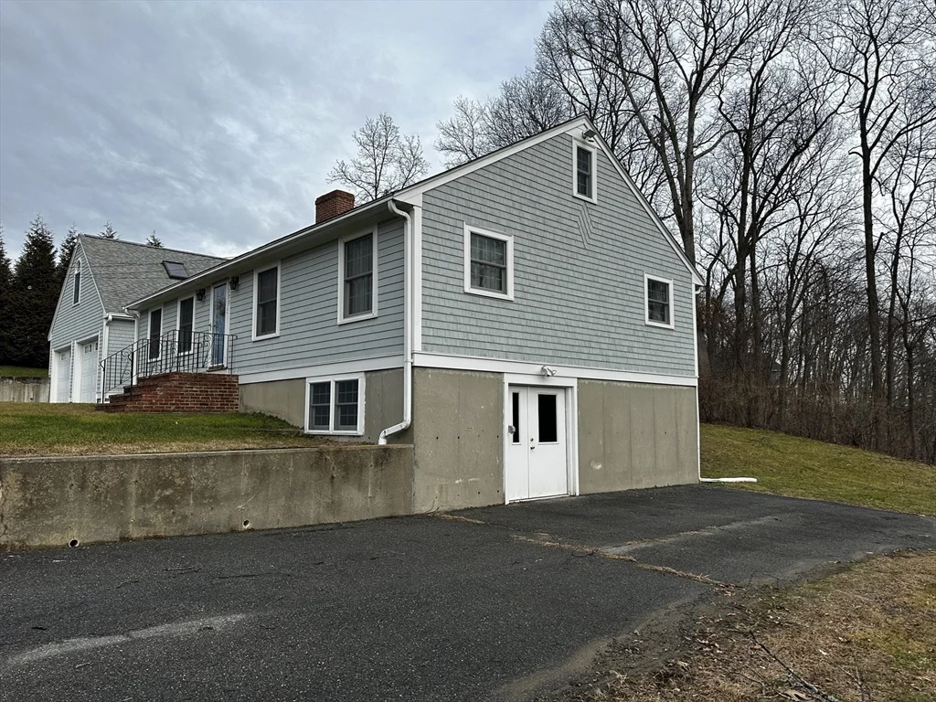 177 Orchard St, Newbury