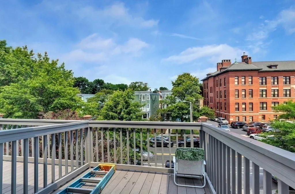 777 Columbia Rd, Boston
