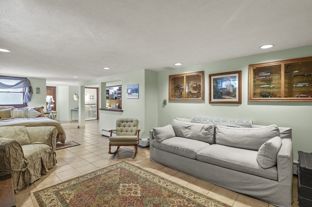 209 Curve St, Millis