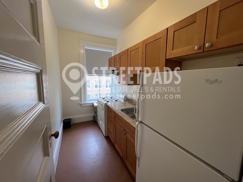 2 Ware St, Mid-Cambridge