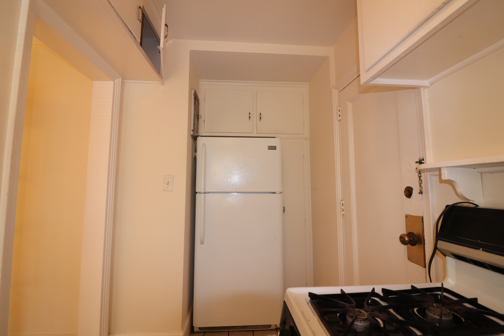 312 Washington St, Wellesley