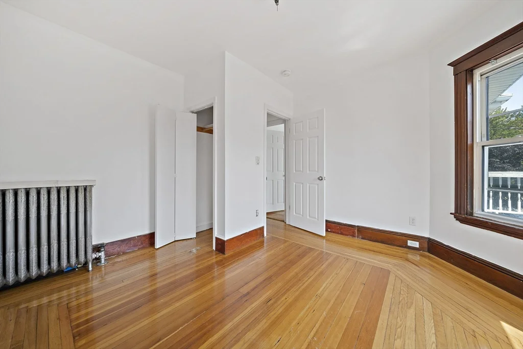 14 Stuart St, Everett