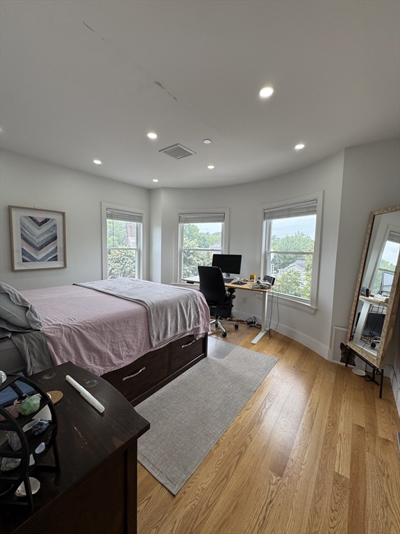 34 Park St, Newton Corner