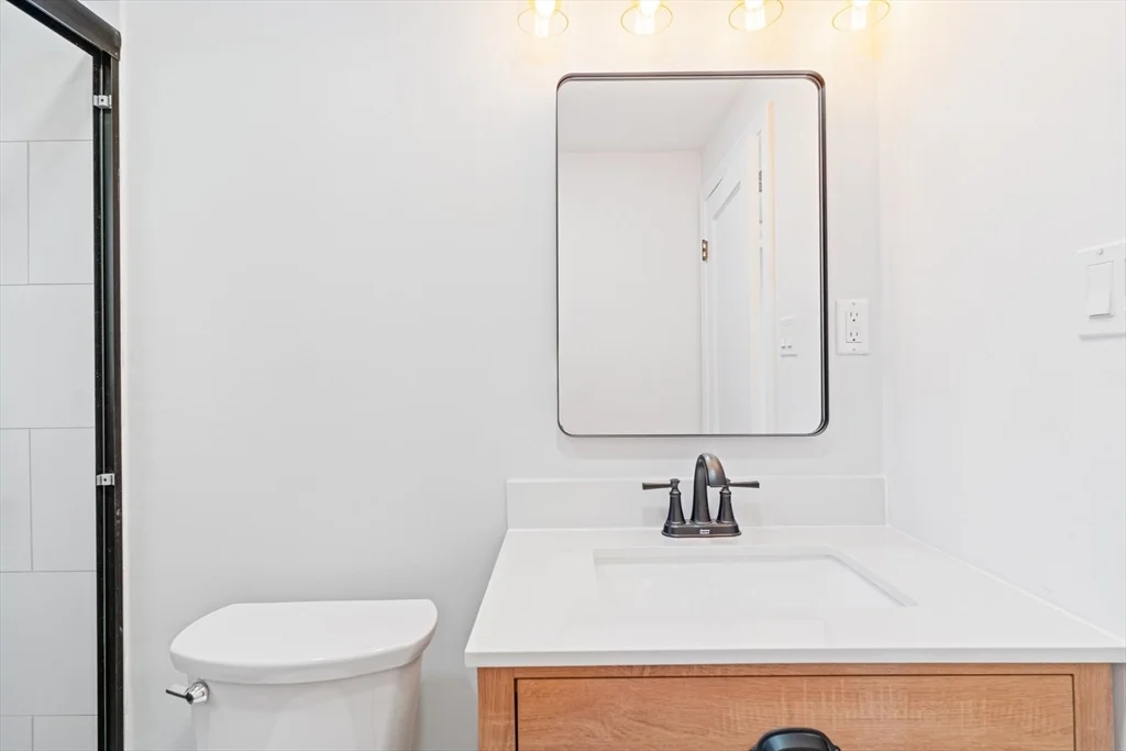 126 Washington Ave, Waltham