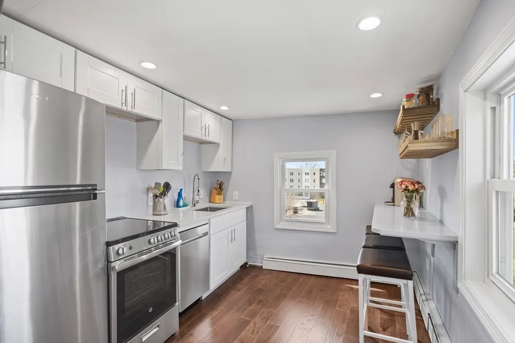 1 Telegraph St, South Boston