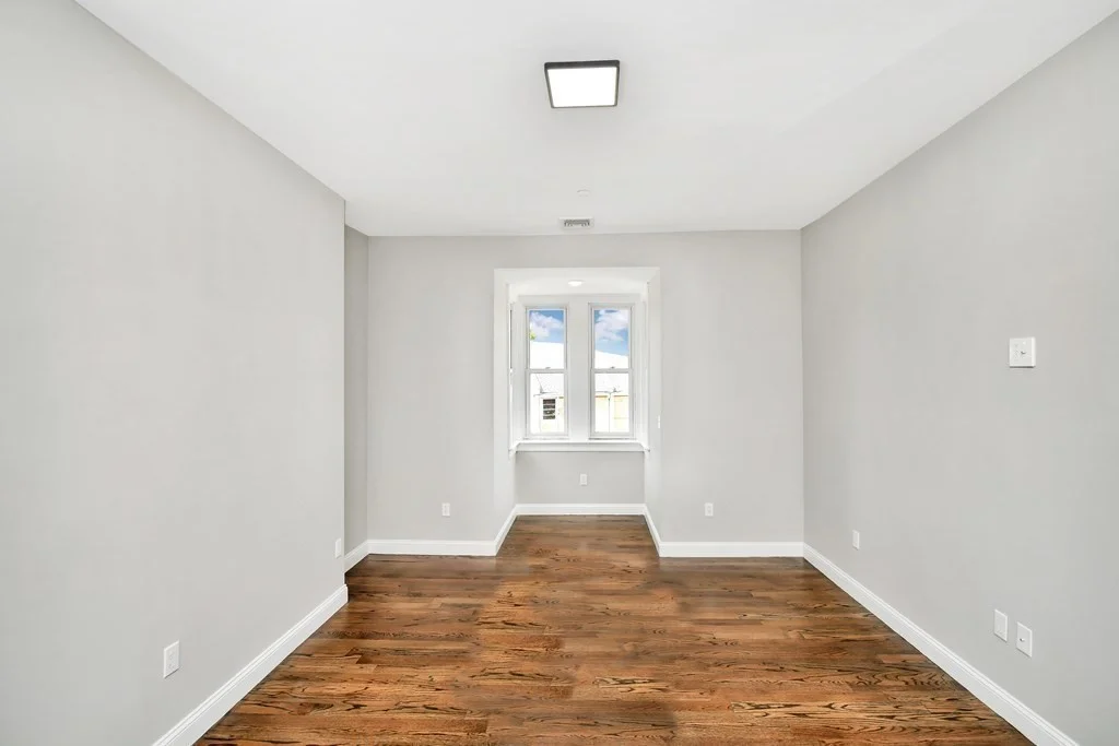 14 Rockland, Roxbury