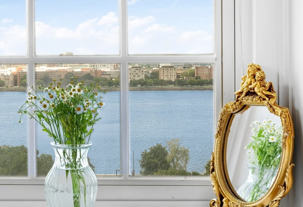 534 Beacon St, Back Bay