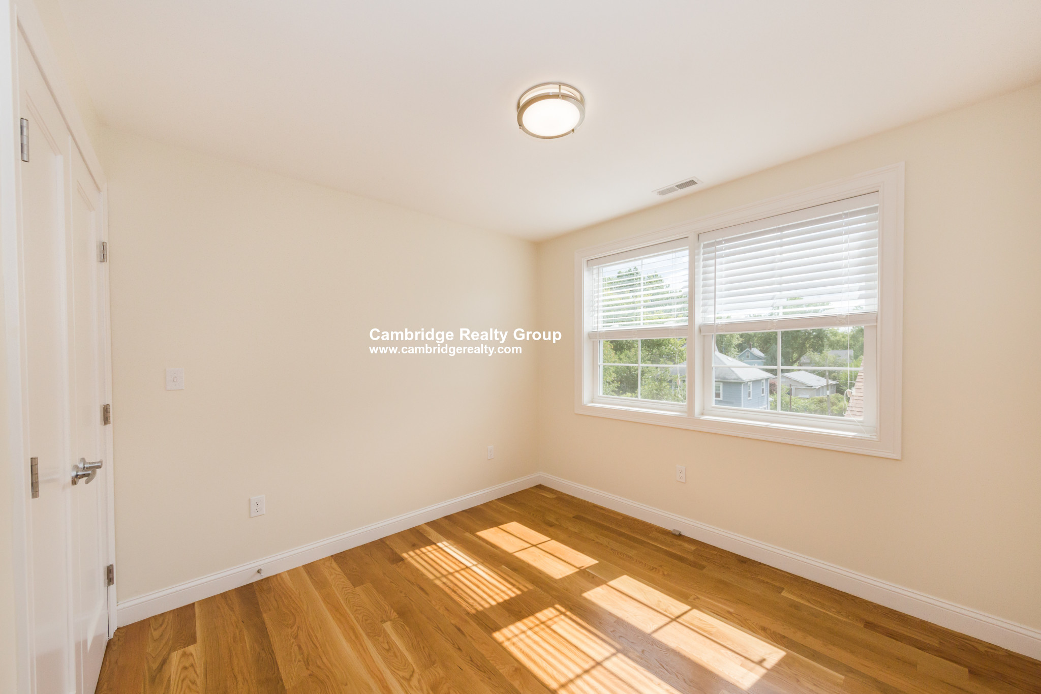 217 Arlington St, West Medford