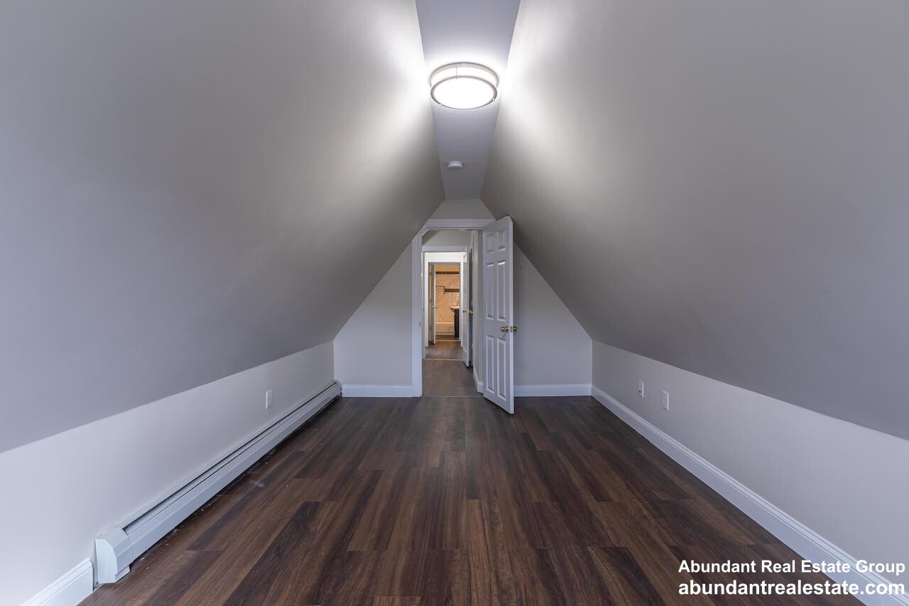 376 Medford St, Winter Hill