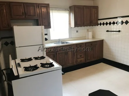 74 Otis St, East Cambridge