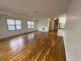 240 East 8th St, South Boston