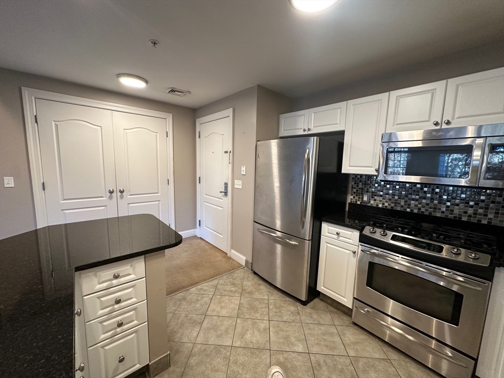 614 Pond St, Braintree