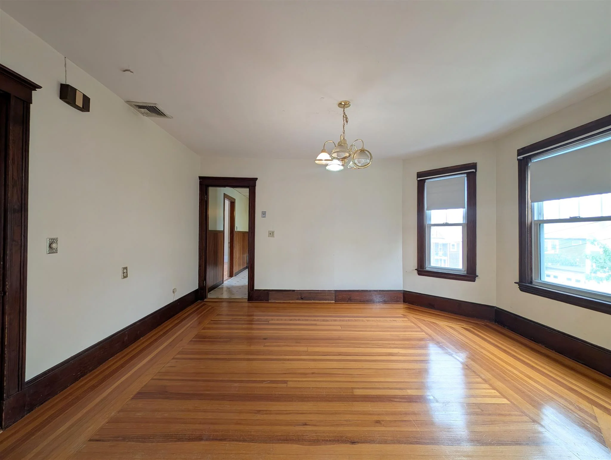 136 North St, West Somerville