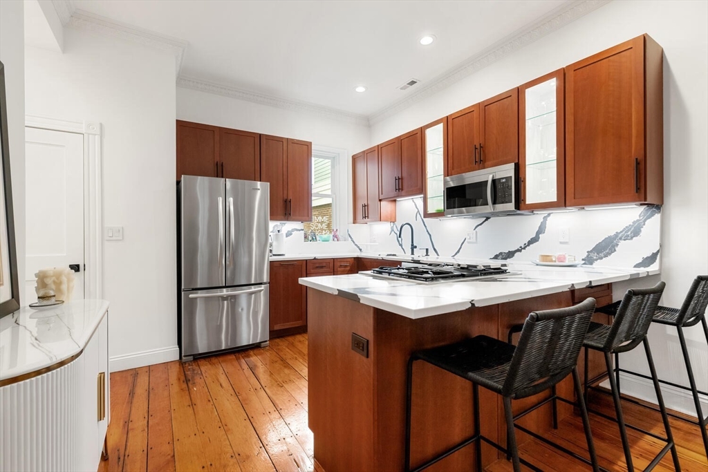 39 Mt Vernon St, Charlestown