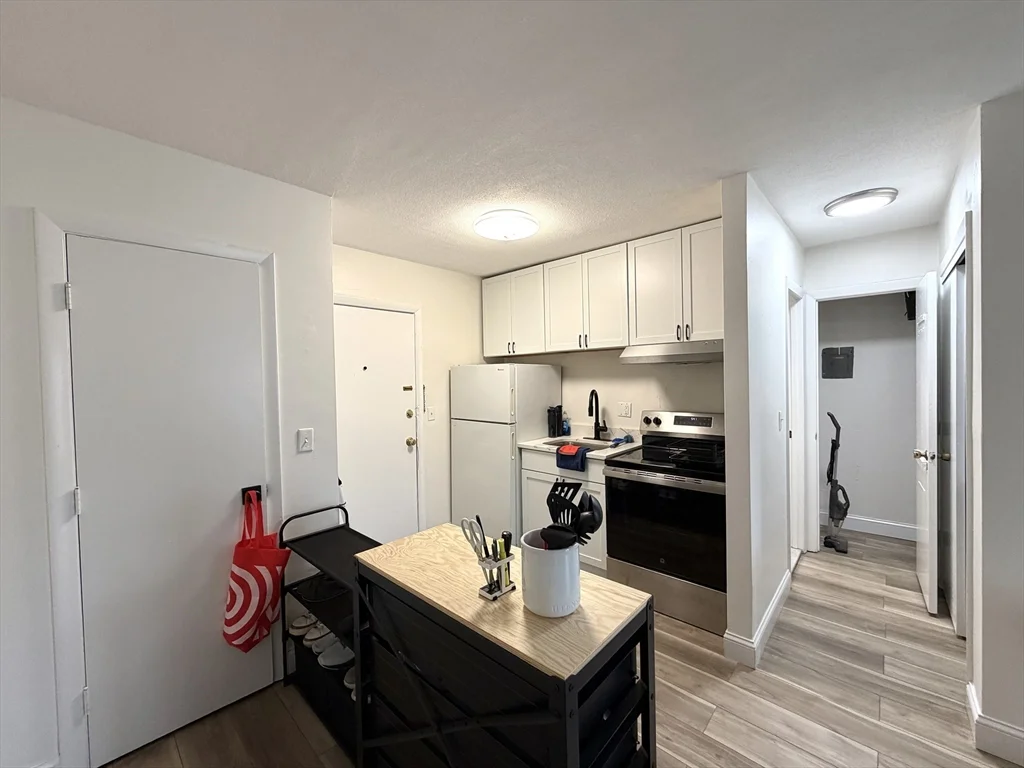 720 Bennington St, East Boston