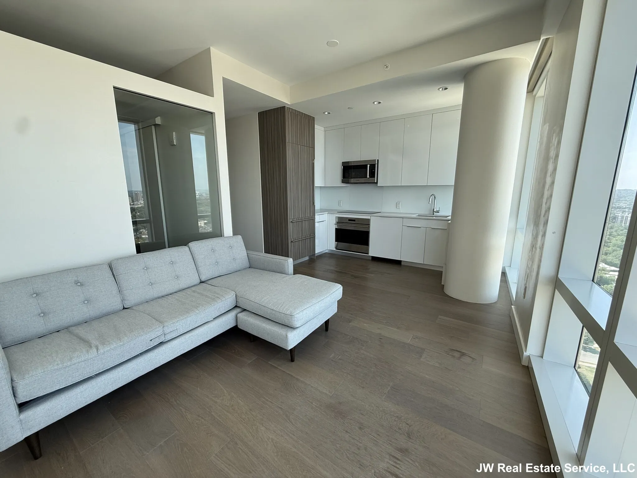 188 Brookline Ave, Fenway