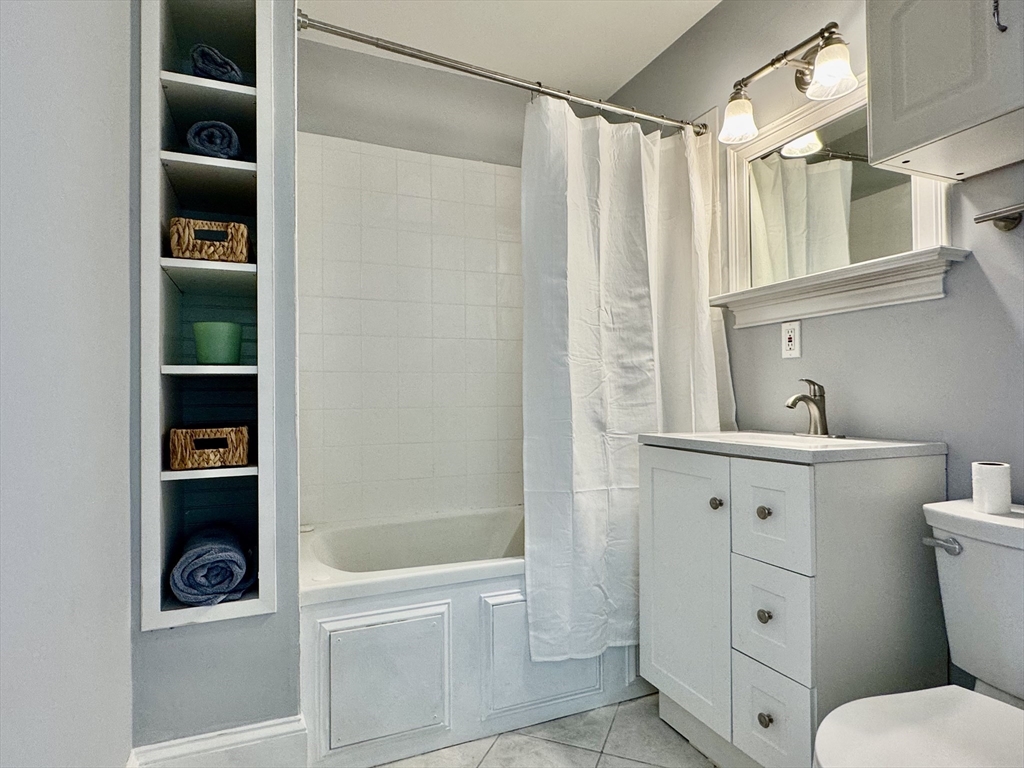 137 M St, South Boston