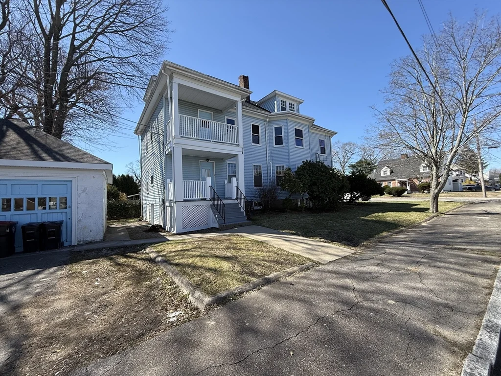 68 Ash St, Brockton