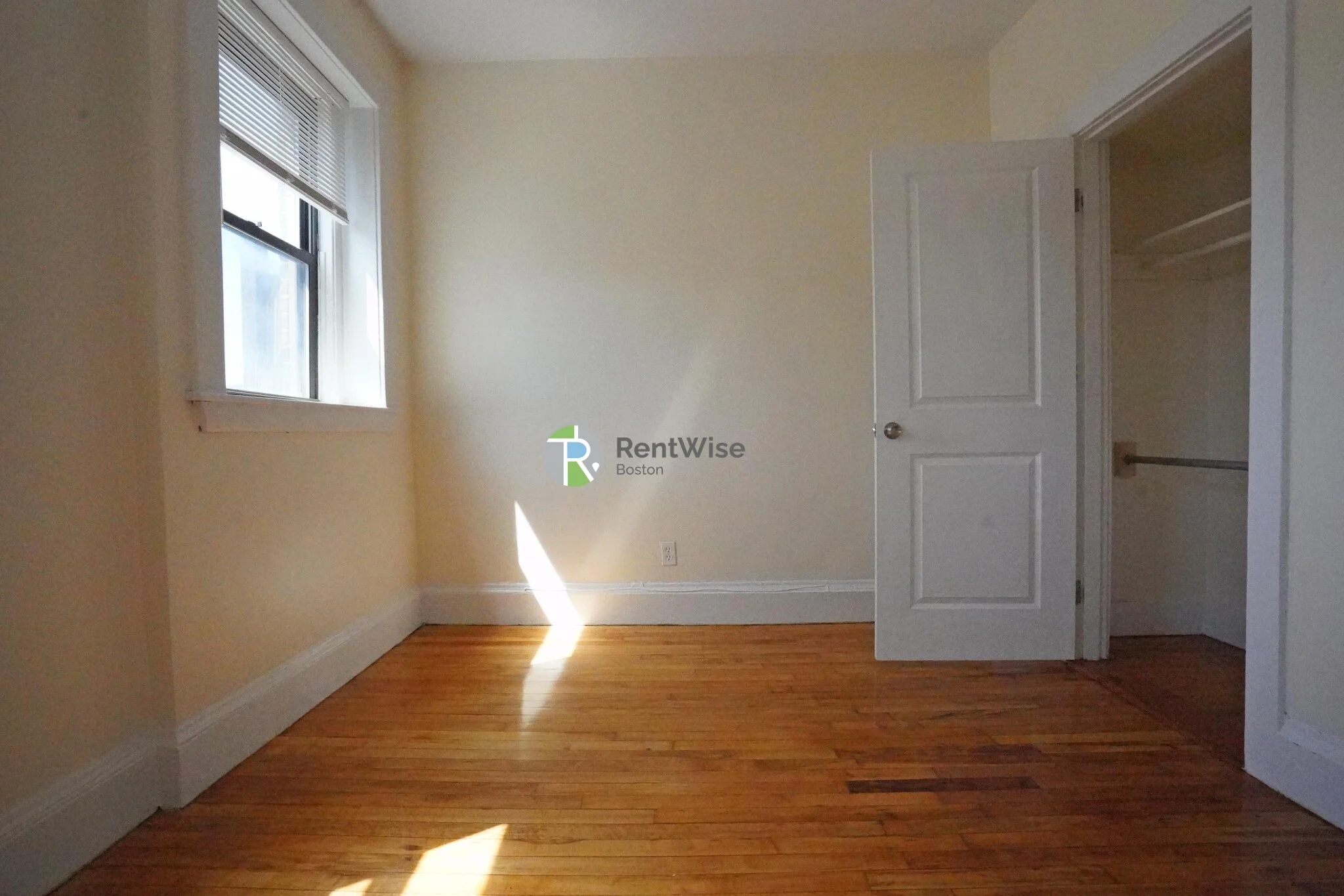 1212 Commonwealth Ave, Brighton