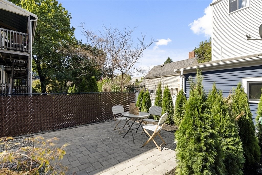 99 5th St, East Cambridge