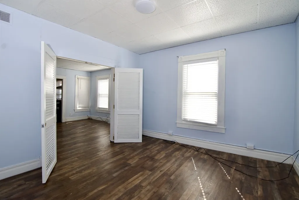 425 Taylor St, Springfield