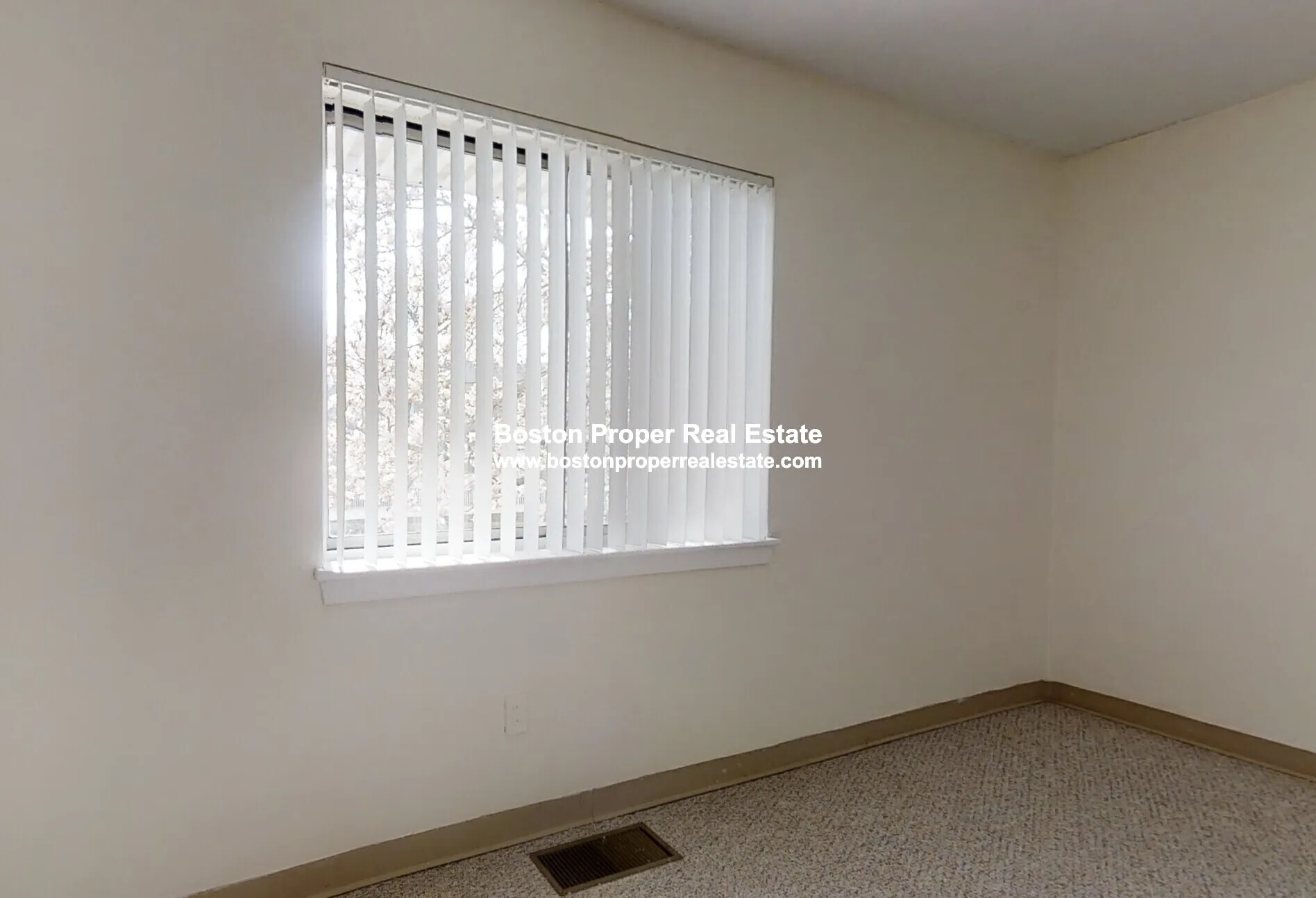 146 North Beacon St, Oak Square