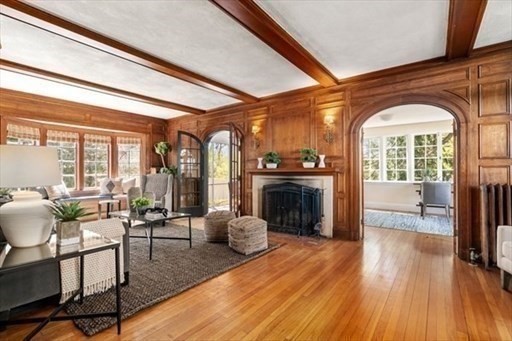 5 Hammond St, Chestnut Hill