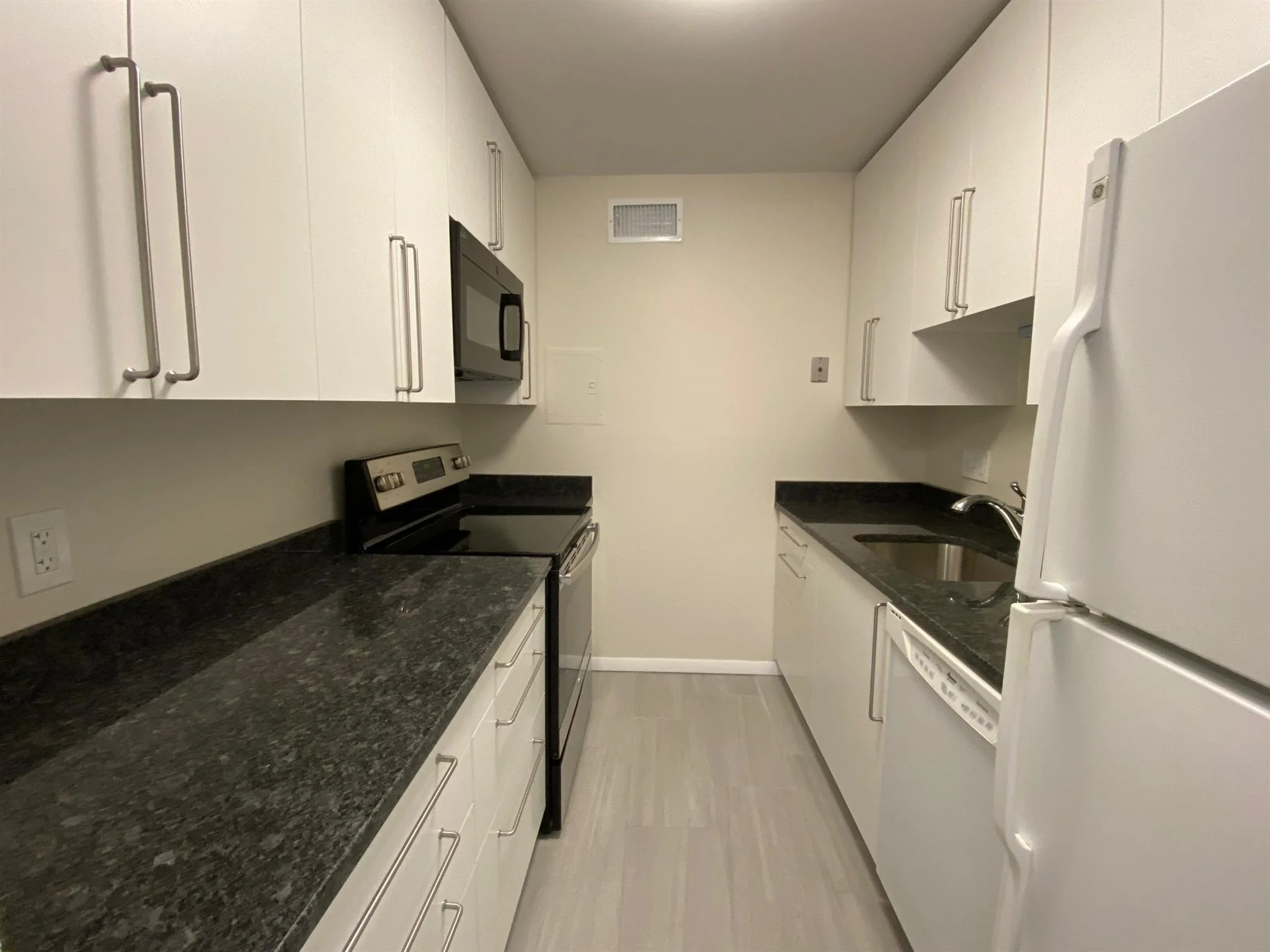 1105 Massachusetts Ave, Harvard Square