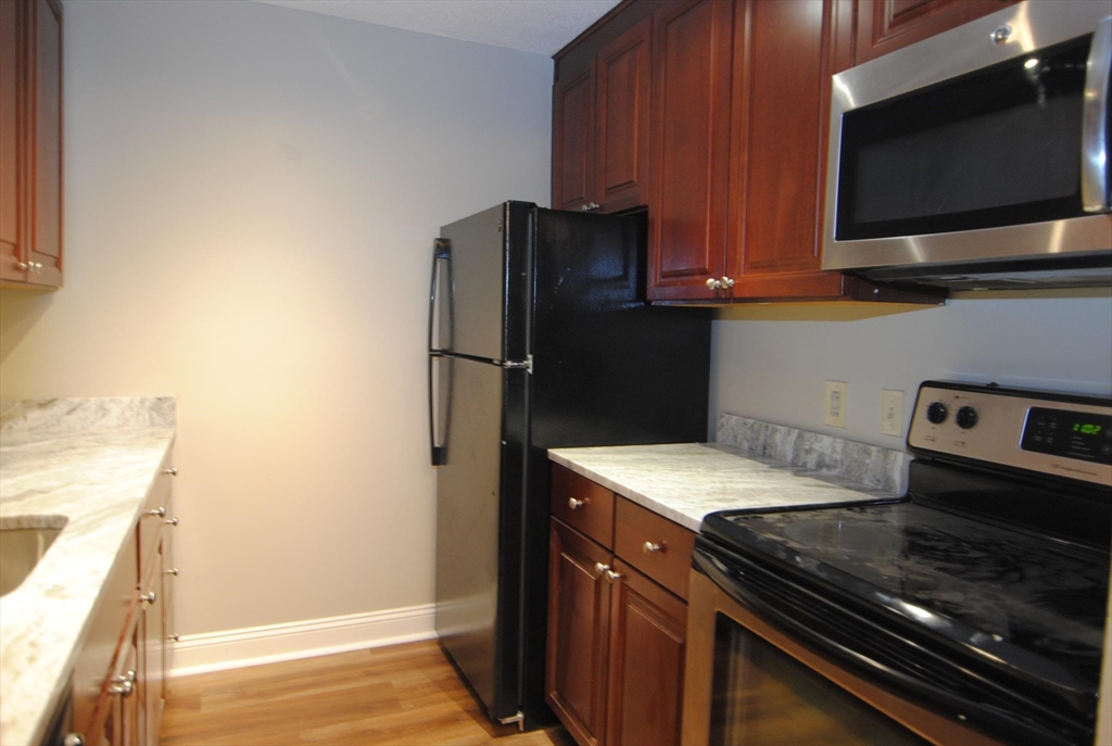 124 Eastern Ave, Manchester