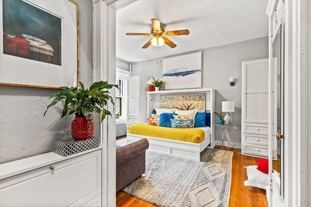 1945 Commonwealth Ave, Brighton