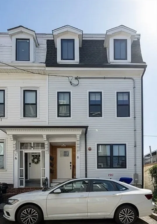 8 Viking, South Boston