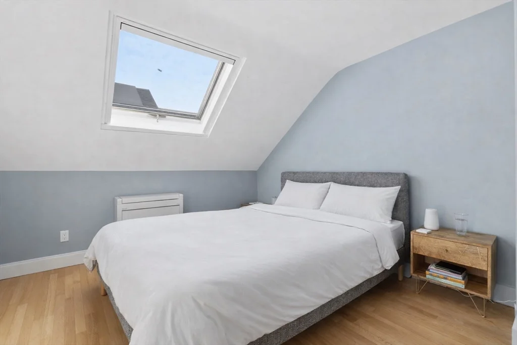 20R Adrian St, Ward Two